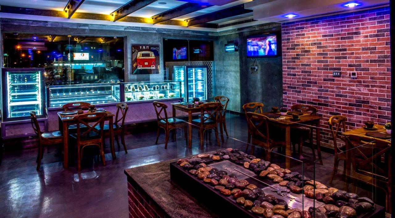 Flowery Holiday Suites Kuveyt Dış mekan fotoğraf
