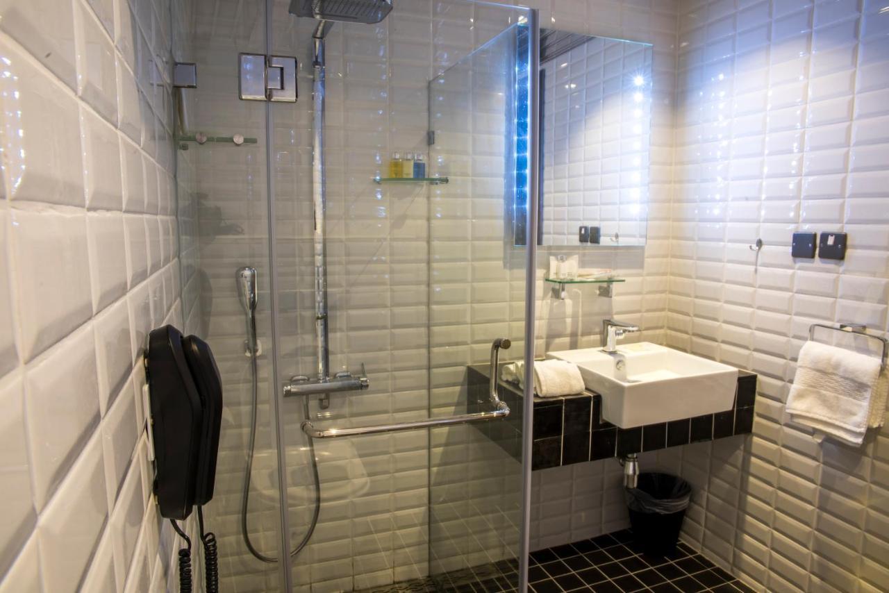 Flowery Holiday Suites Kuveyt Dış mekan fotoğraf